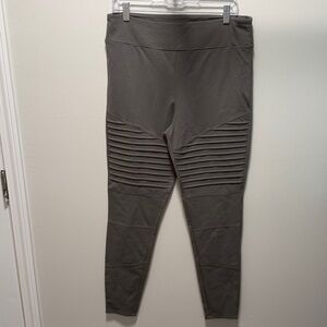 Women’s LulaRoe Luxe Moto Leggings Size XL Grey